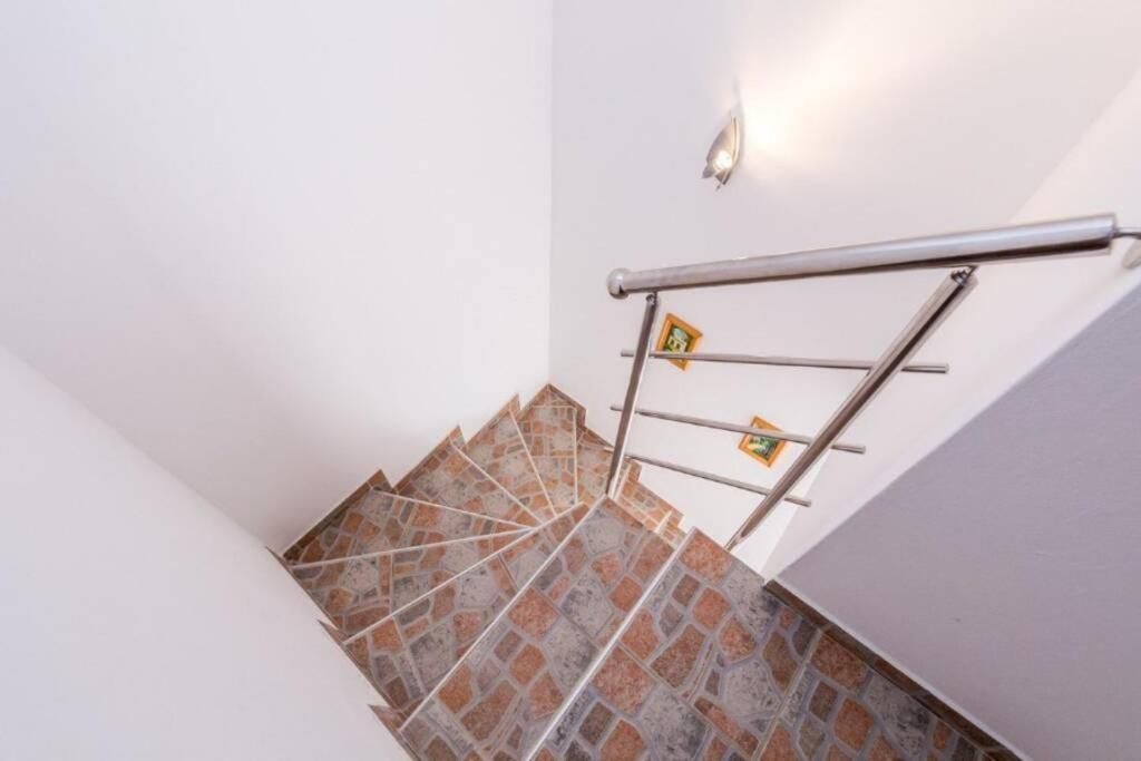 Tin 2 Διαμέρισμα Vrbnik Εξωτερικό φωτογραφία